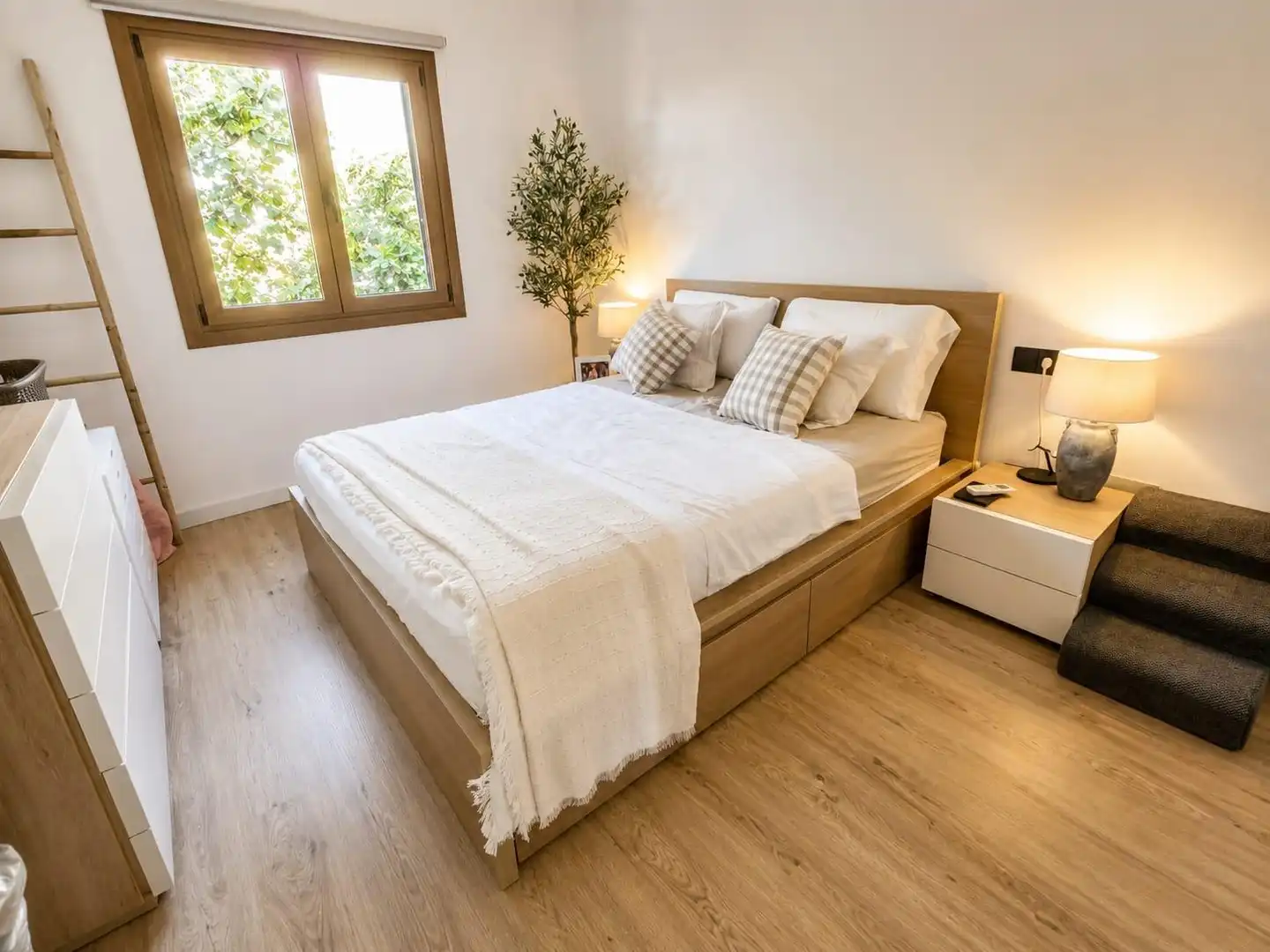 Piso con terraza en venta en Llevant, imagen 4