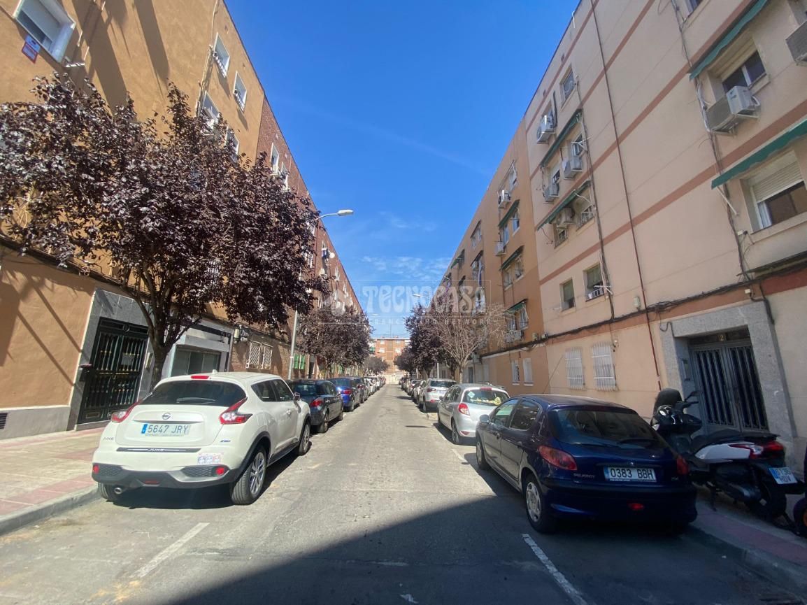 Vista exterior de Piso en venta en  Madrid Capital