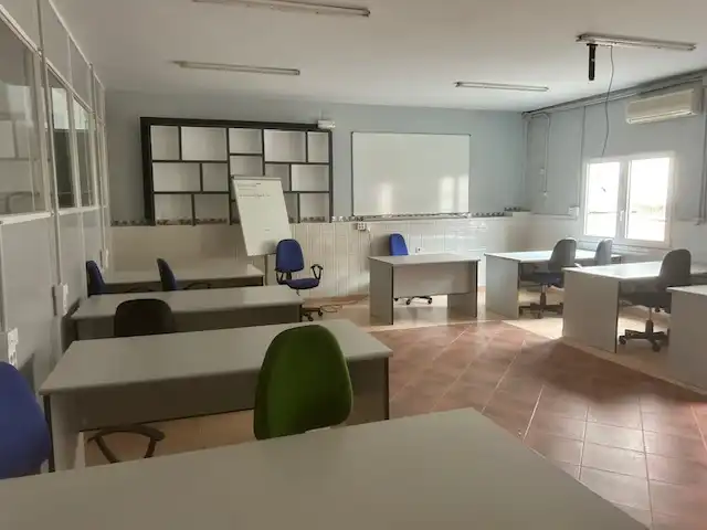 Commercial properties for rent in Puertollano  with Air Conditioner and Furnished