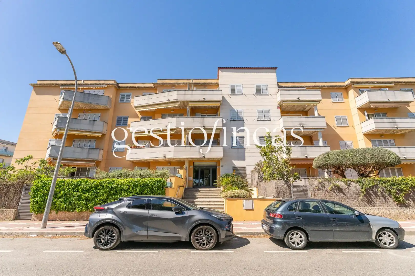 Außenansicht von Wohnungen zum Verkauf in Cambrils mit Klimaanlage, Heizung und Terrasse