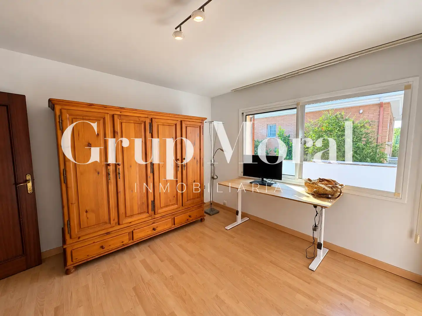 Casa amb piscina en venda a Carrer la Mercè, imagen 4