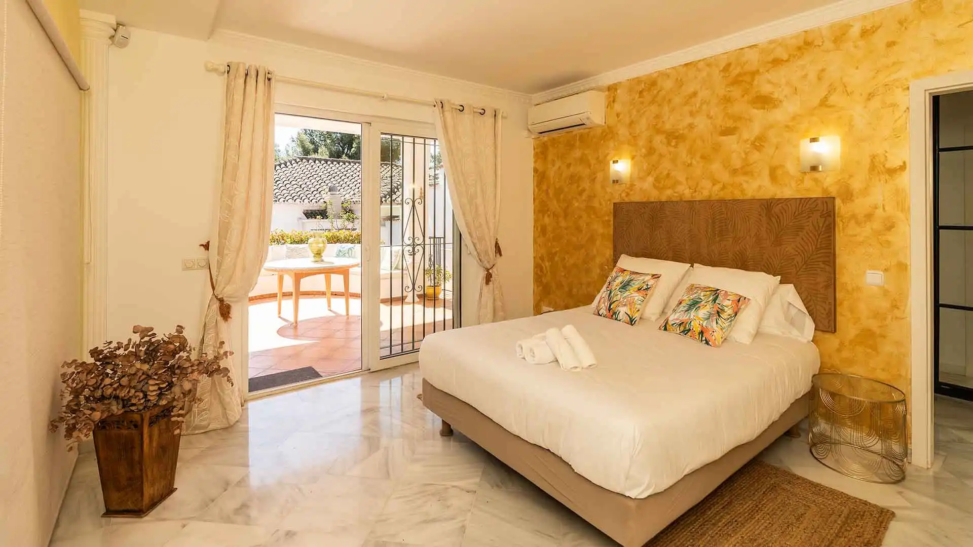 Habitación de Casa o chalet en venta en Marbella con Aire acondicionado, Jardín privado y Terraza