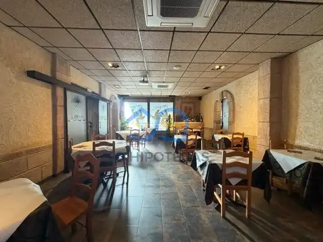 Local comercial en traspaso en Yuncos, imagen 4