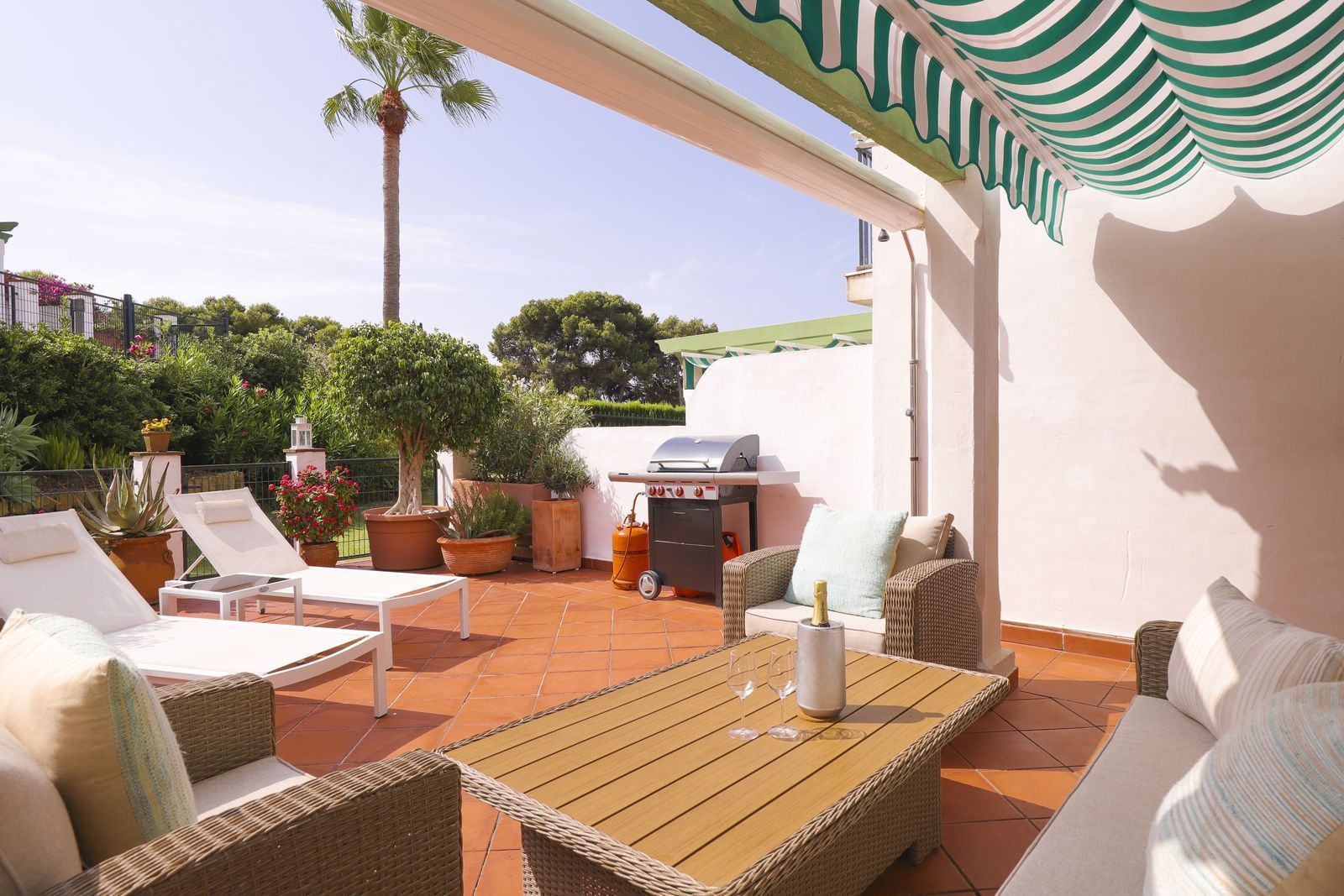 Terrassa de Casa adosada en venda en Marbella amb Aire condicionat, Terrassa i Traster