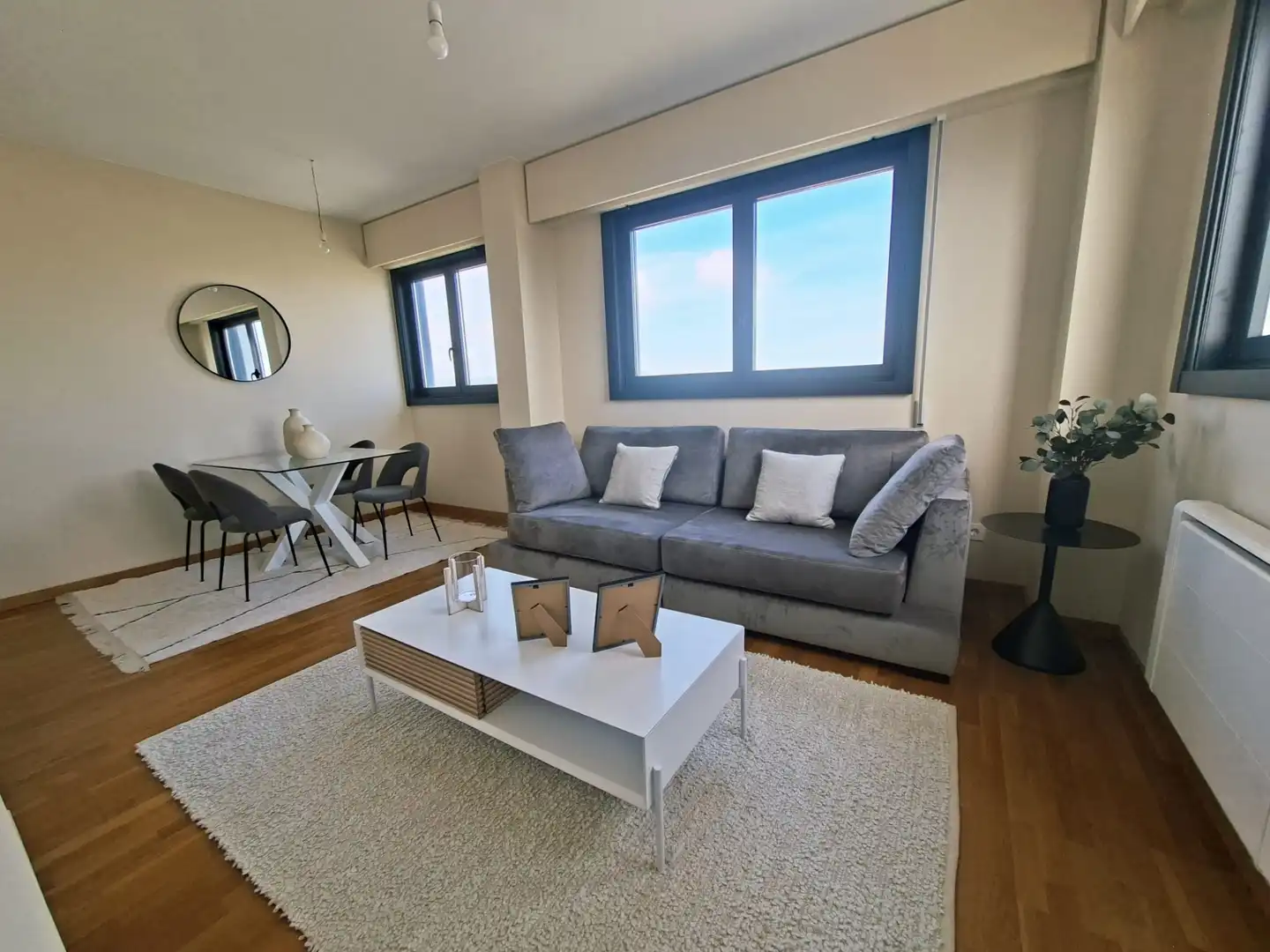 Sala d'estar de Pis en venda en A Coruña Capital  amb Calefacció, Traster i Forn