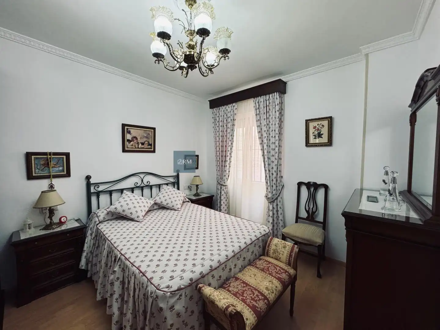 Bedroom of Flat for sale in Sanlúcar de Barrameda  with Air Conditioner, Heating and Parquet flooring