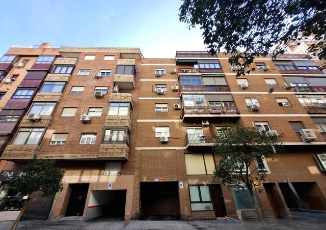 Garaje en Venta en Calle de Alonso Heredia en Guindalera