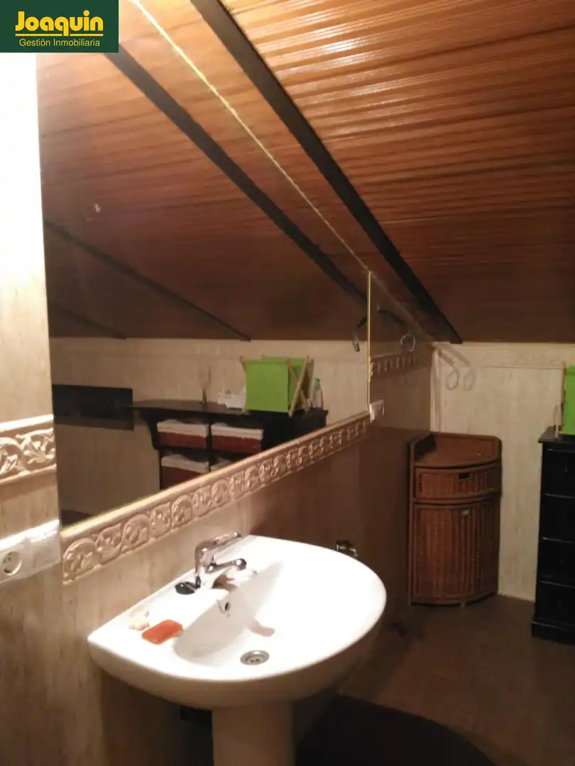 Bathroom of Houses for sale in Córdoba  with Private garden and Swimming Pool