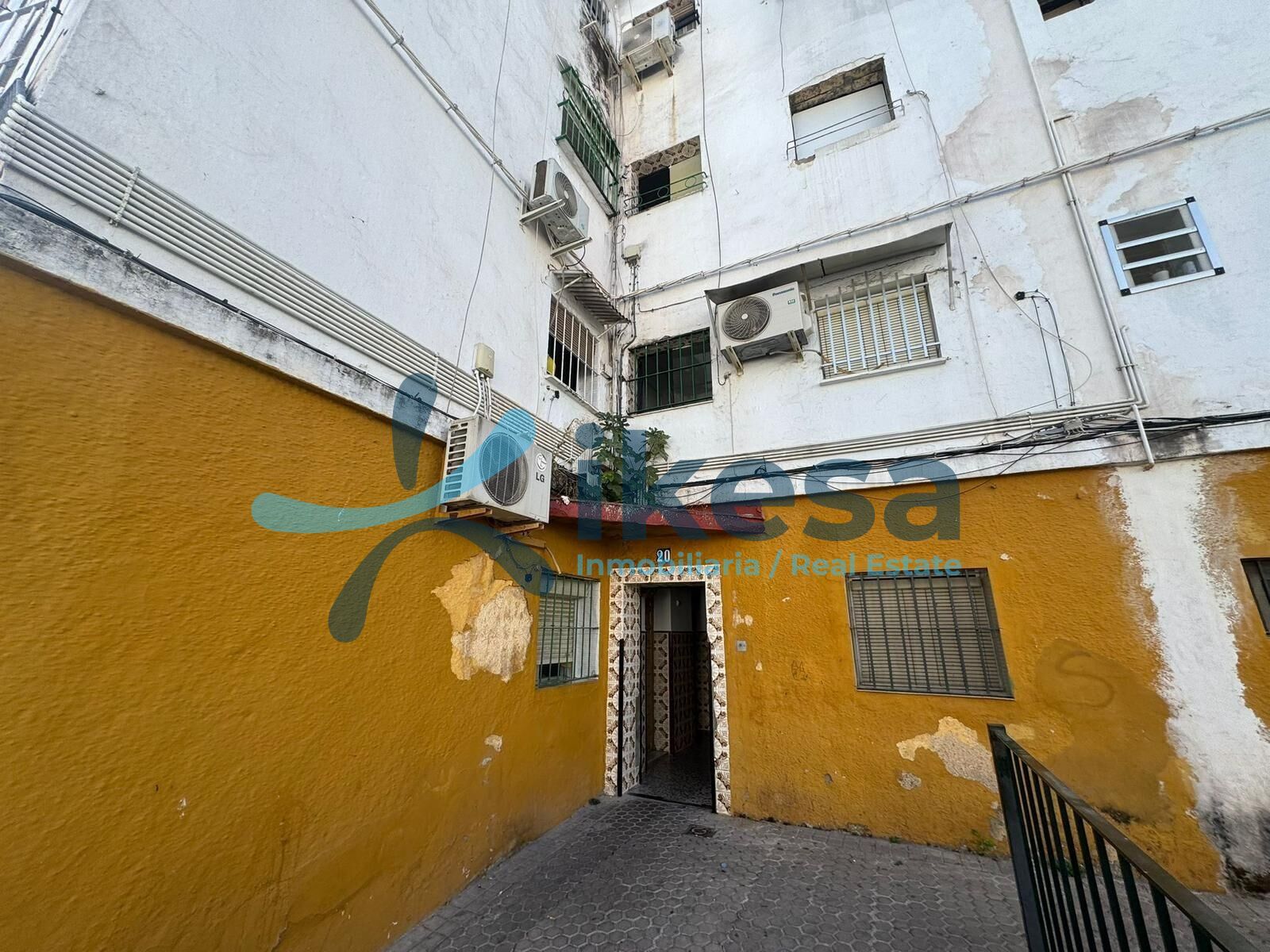 Vista exterior de Planta baixa en venda en  Sevilla Capital