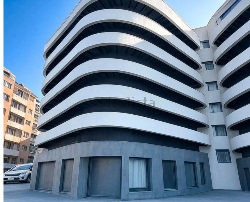 Vista exterior de Edifici en venda en Torremolinos