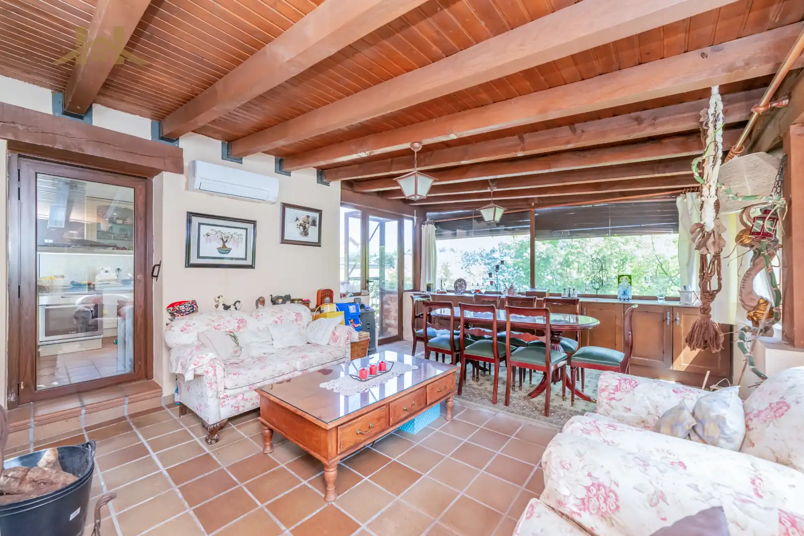 Sala de estar de Casa o chalet en venta en Valdemorillo con Aire acondicionado, Calefacción y Jardín privado