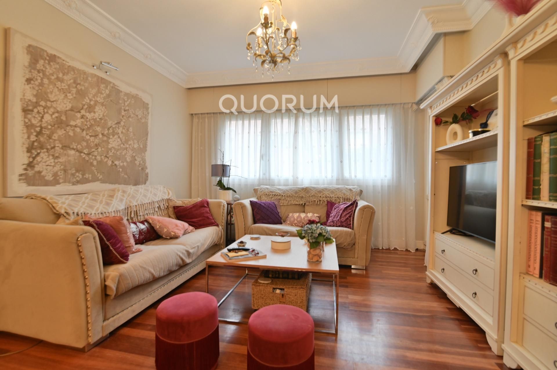 Sala de estar de Piso en venta en Getxo  con Calefacción, Terraza y Trastero