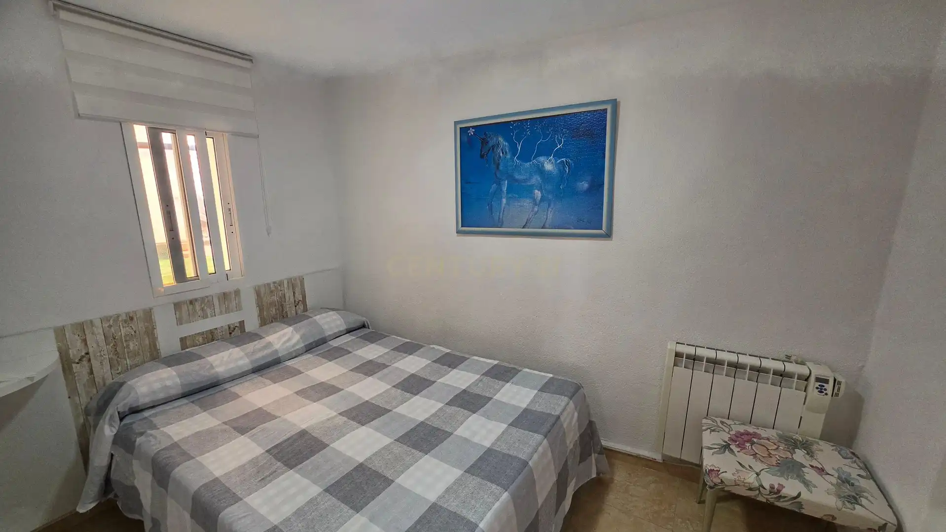 Dormitori de Casa adosada en venda en Gátova amb Forn, Microones i Balcó