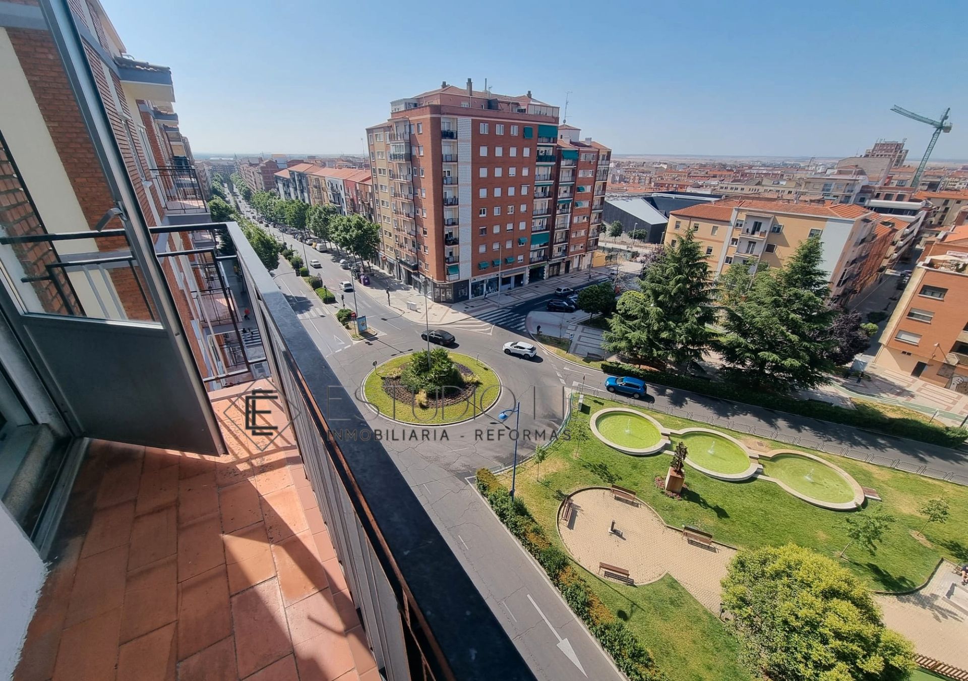 Vista exterior de Pis de lloguer en Salamanca Capital amb Calefacció, Traster i Moblat