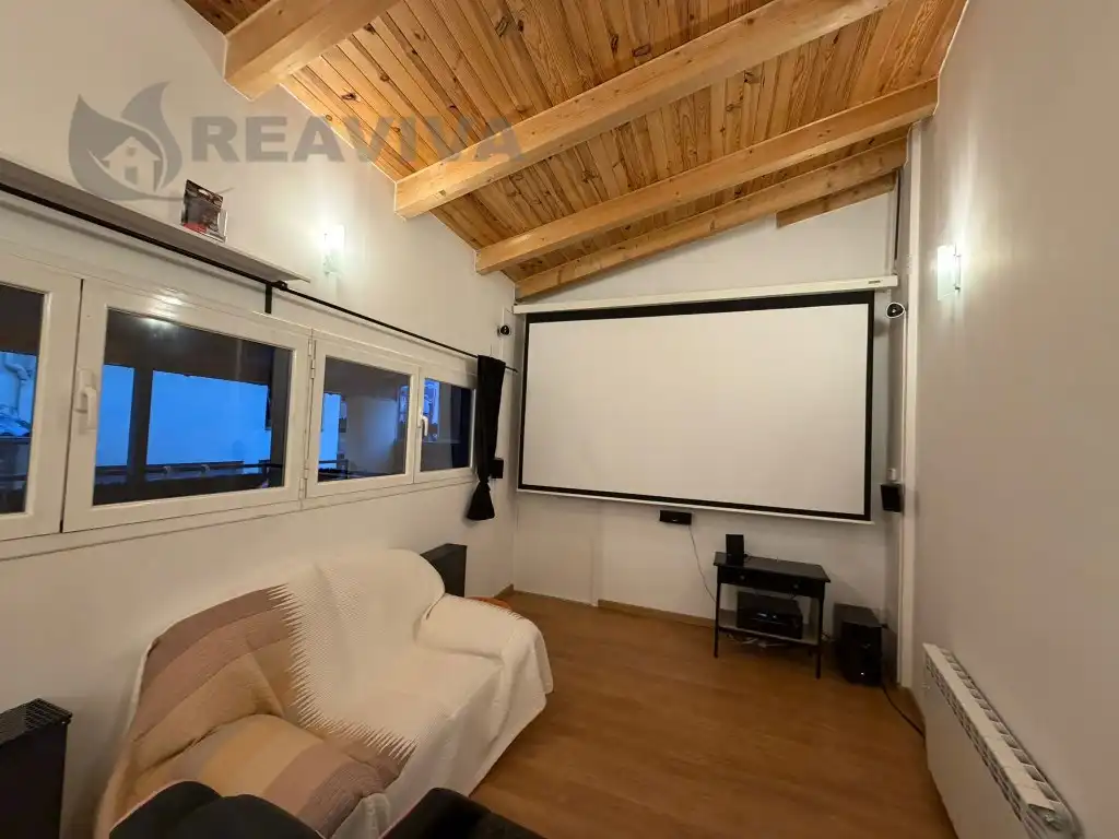 Living room of Houses for sale in La Seu d'Urgell  with Air Conditioner and Oven