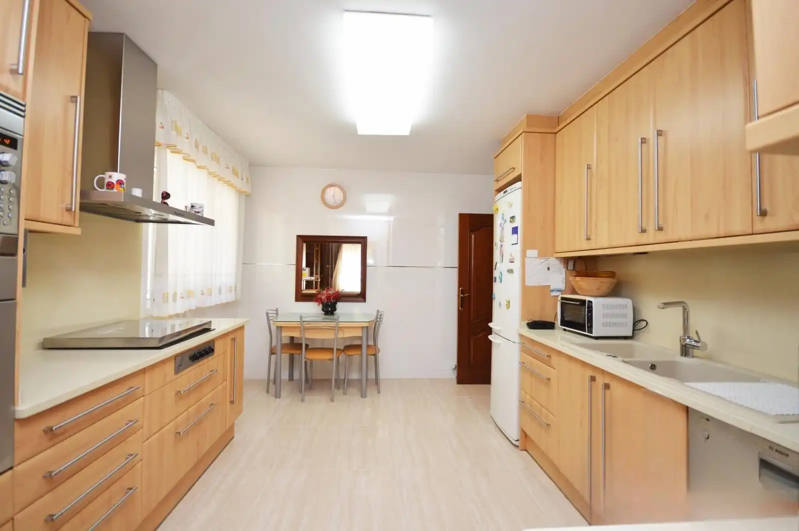 Cuina de Casa o xalet de lloguer en Premià de Dalt amb Aire condicionat, Calefacció i Jardí privat