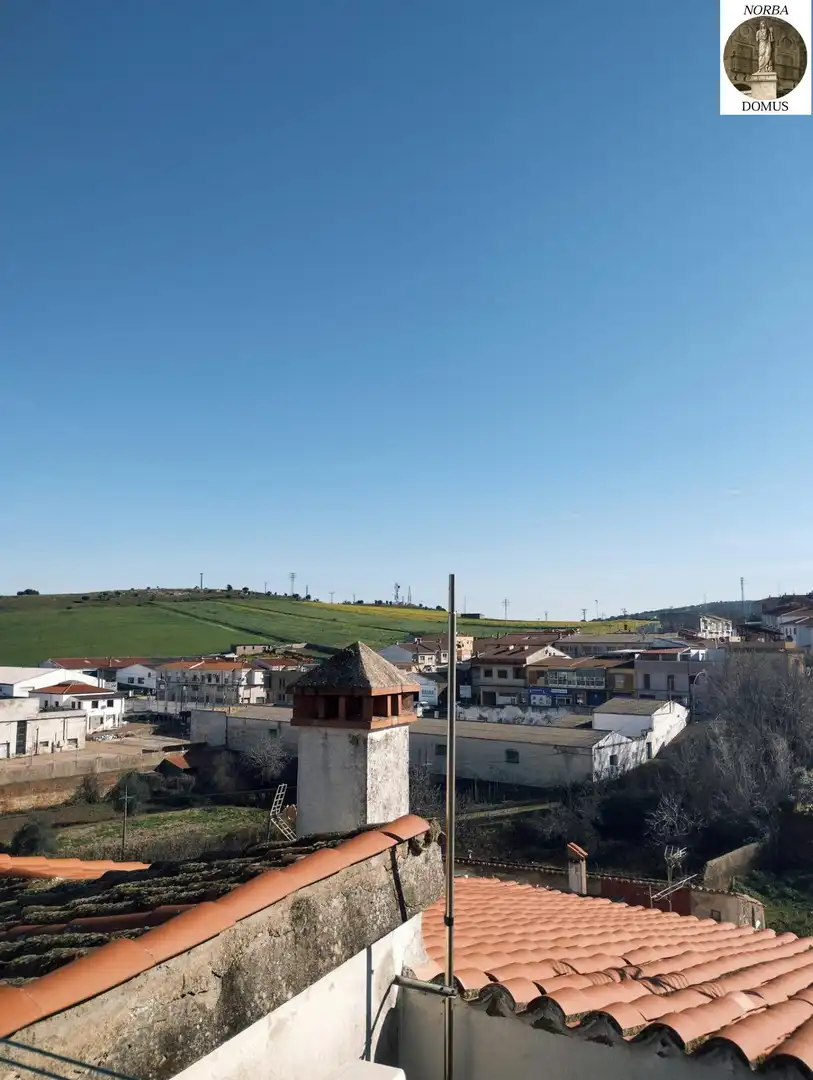 Vista exterior de Apartamento en venta en Cáceres con Aire acondicionado, Calefacción y Amueblado
