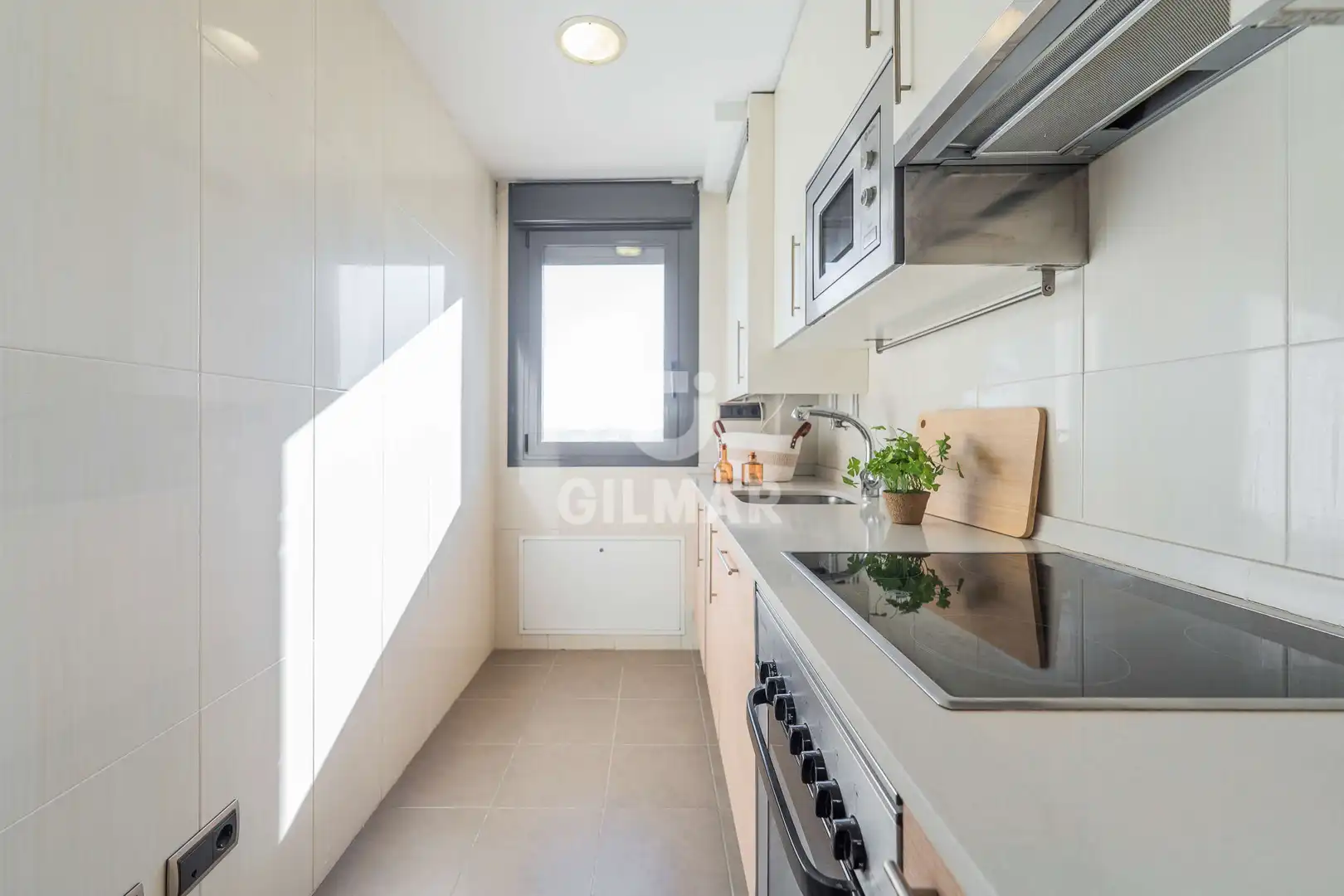 Cocina de Piso en venta en Madrid con Calefacción y Trastero