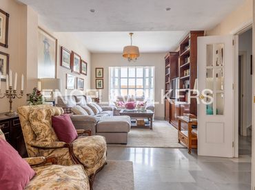 House with pool for sale in Bellavista - La Palmera