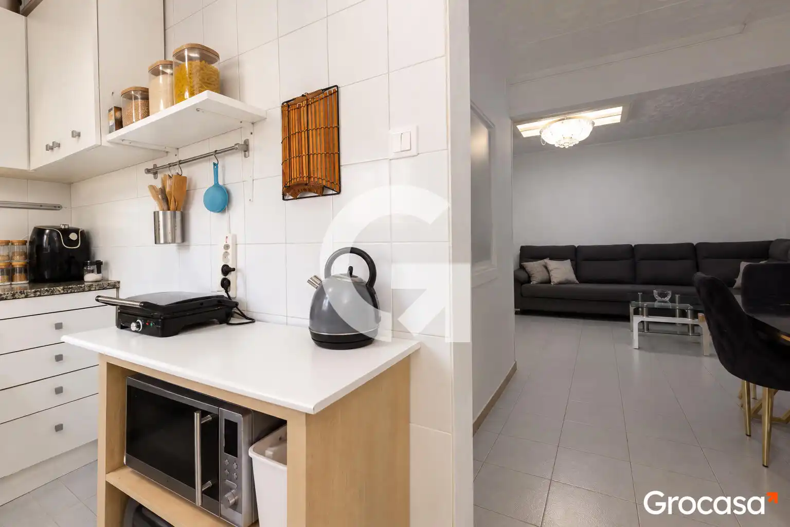 Cocina de Piso en venta en Terrassa con Terraza, Amueblado y TV