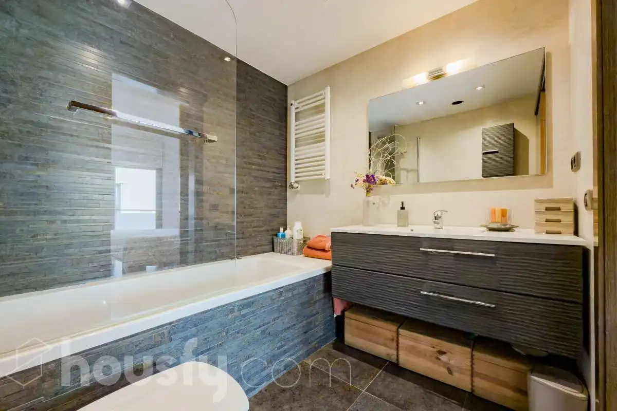 Baño de Casa o chalet en venta en Barcelona con Aire acondicionado, Calefacción y Jardín privado