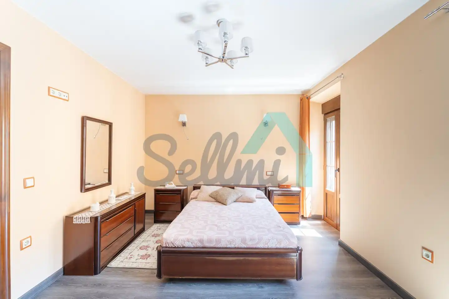 Schlafzimmer von Einfamilien-Reihenhaus zum Verkauf in Teverga mit Abstellraum