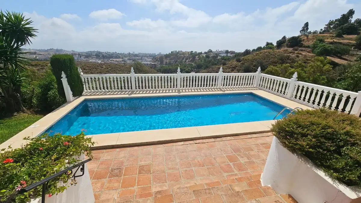 Piscina de Casa o chalet en venta en Mijas con Aire acondicionado, Calefacción y Jardín privado