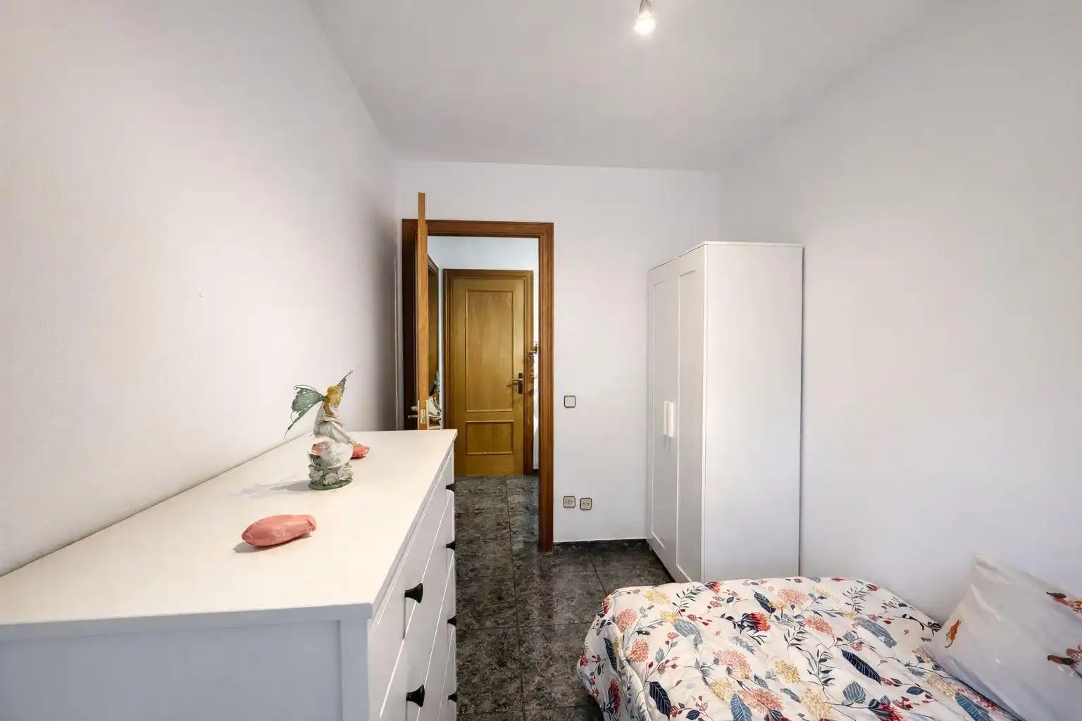 Dormitori de Pis en venda en Castelldefels amb Aire condicionat, Terrassa i Traster