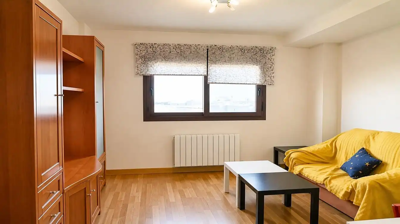 Bedroom of Flat for rent in Granada  with Air Conditioner, Heating and Private garden
