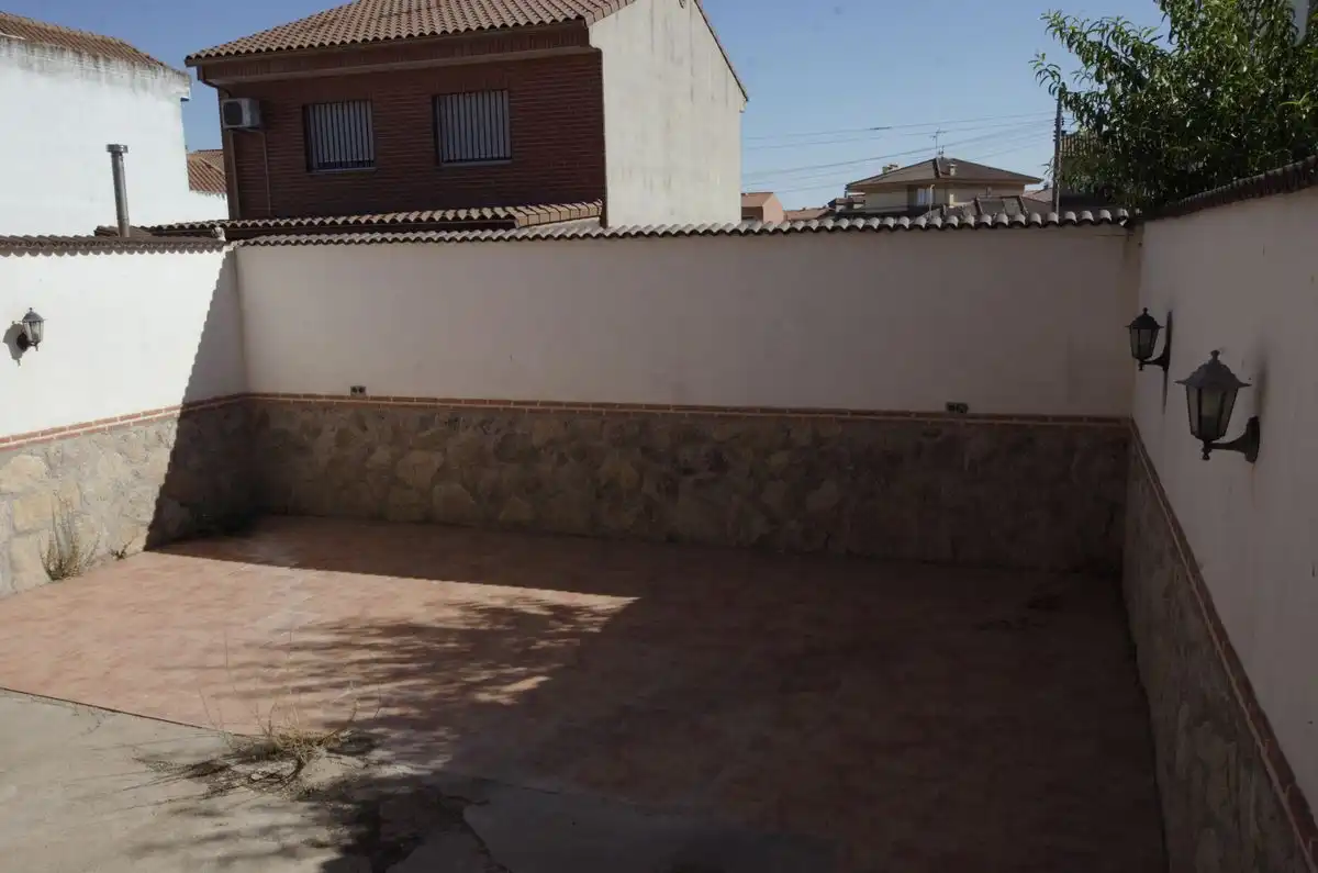 Terraza de Casa adosada en venta en Fuensalida con Calefacción, Trastero y Amueblado