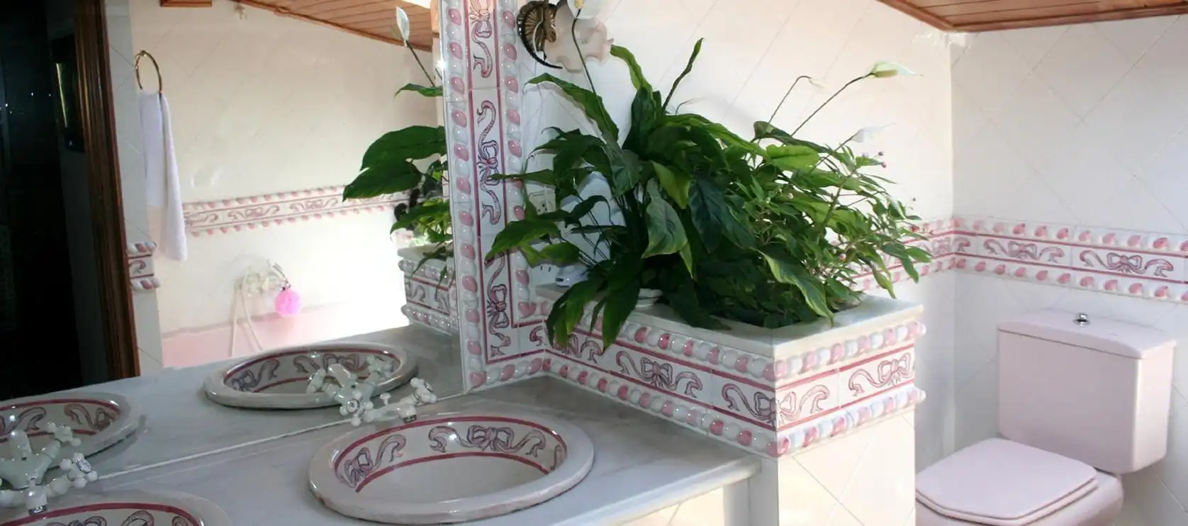 Baño de Finca rústica en venta en Teo con Calefacción, Jardín privado y Terraza