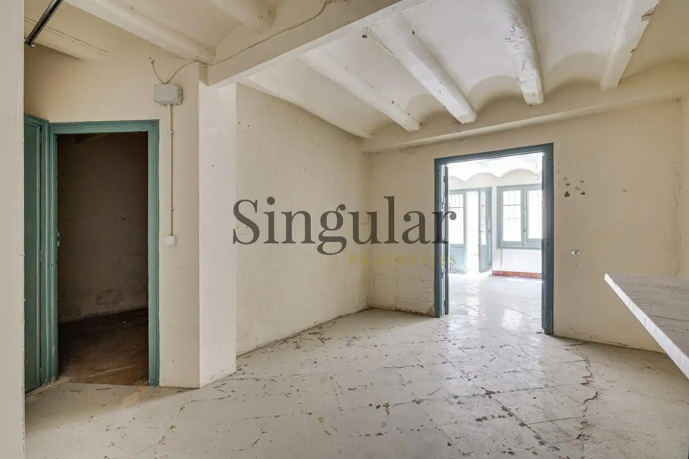 Commercial properties for rent in Carrer de la Creu Coberta, Hostafrancs