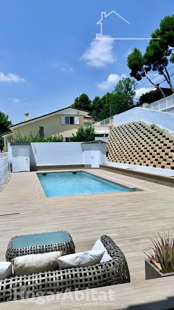 Piscina de Casa o chalet en venta en Torrent con Aire acondicionado, Calefacción y Jardín privado