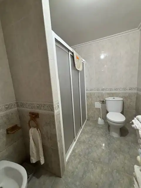 Baño de Finca rústica en venta en Narón con Calefacción, Jardín privado y Amueblado