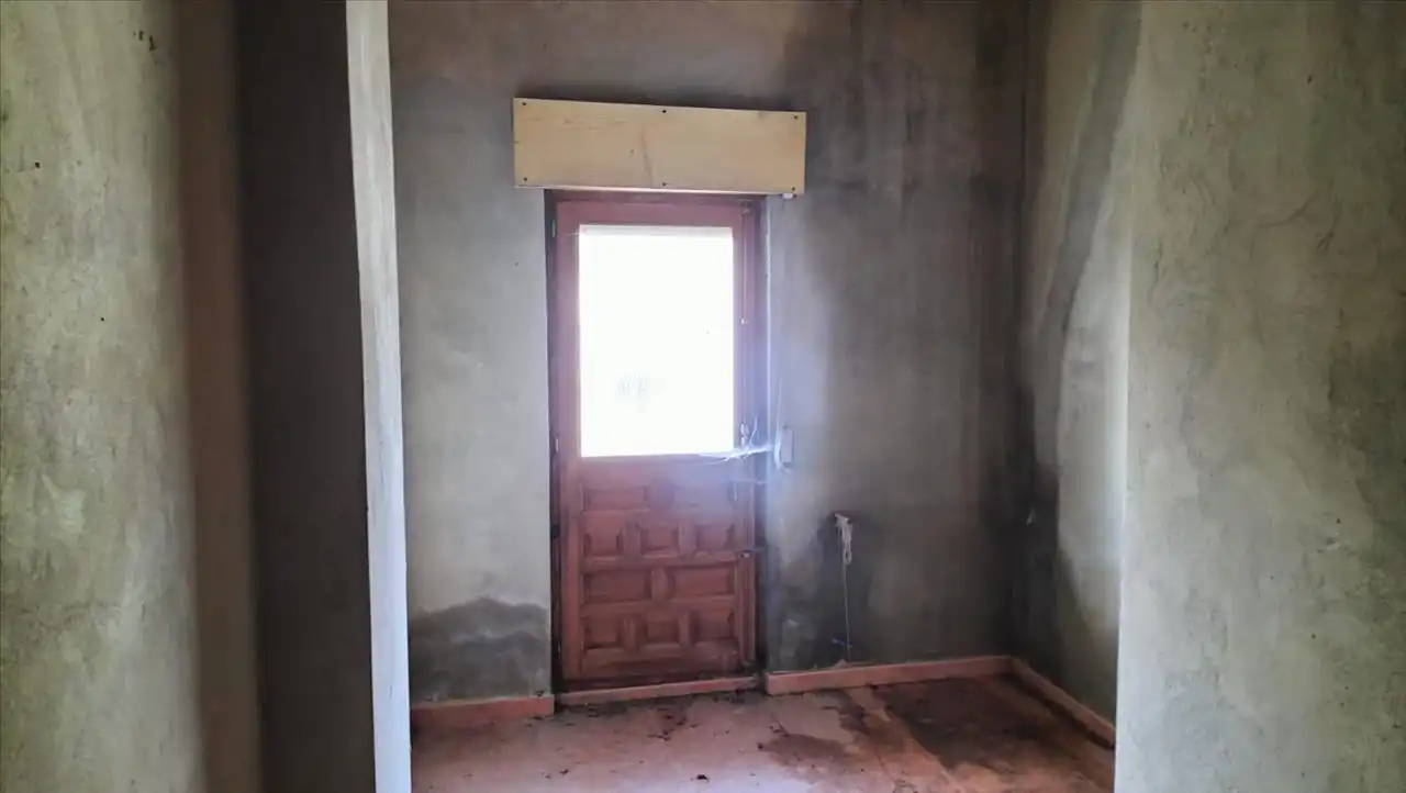 Casa adosada en venta en Valde-Ucieza