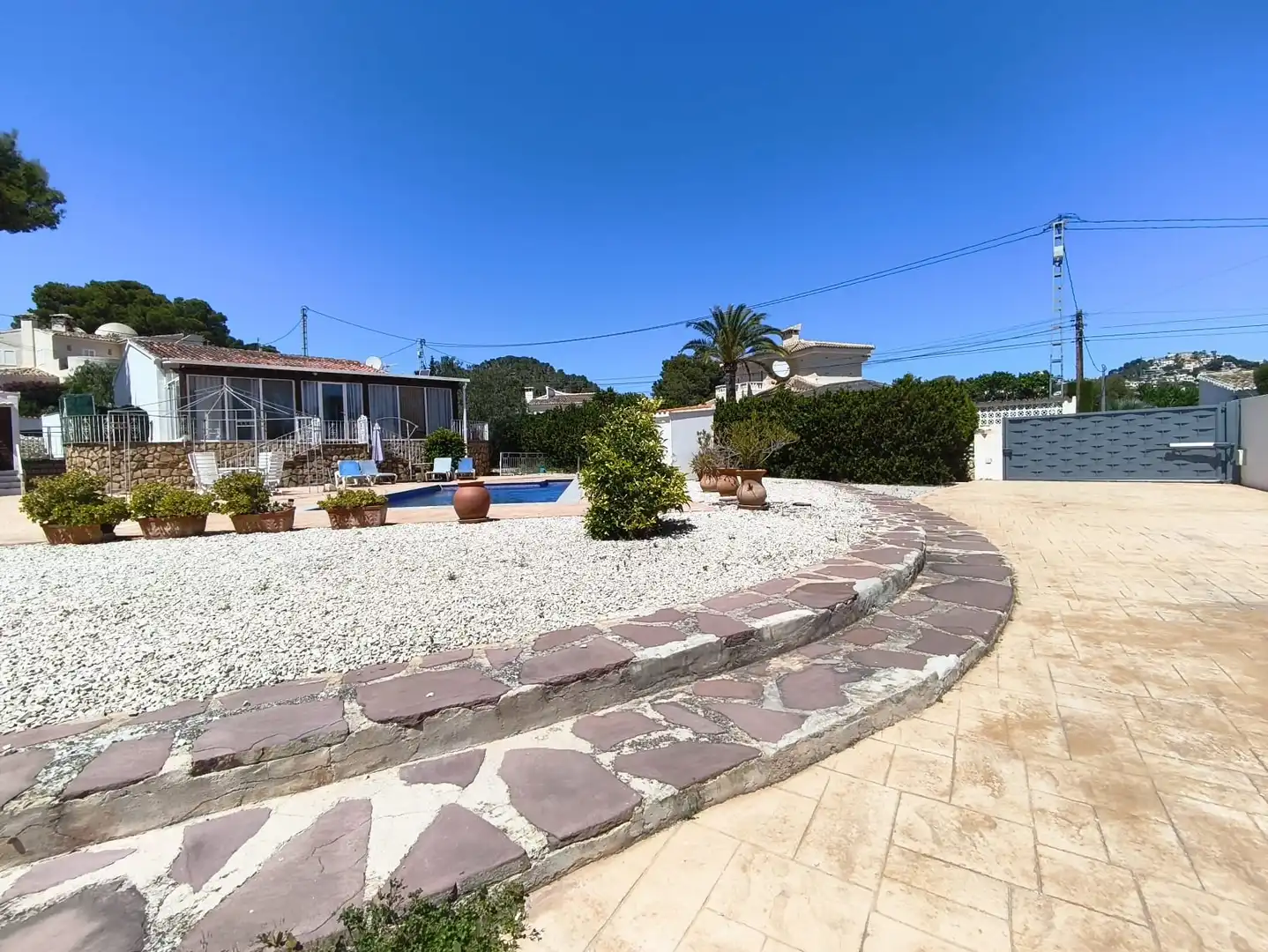 Vista exterior de Casa o chalet en venta en Benissa con Aire acondicionado, Piscina y Amueblado