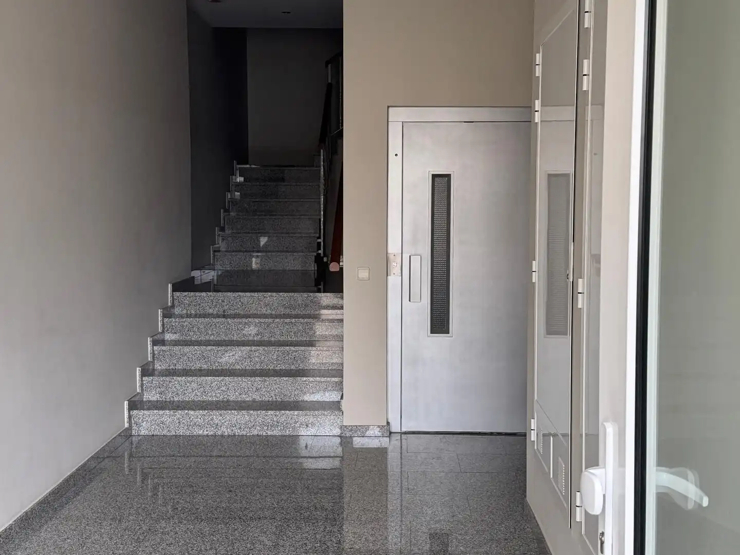Flat for sale in Ondara  with Air Conditioner, Storage room and Balcony