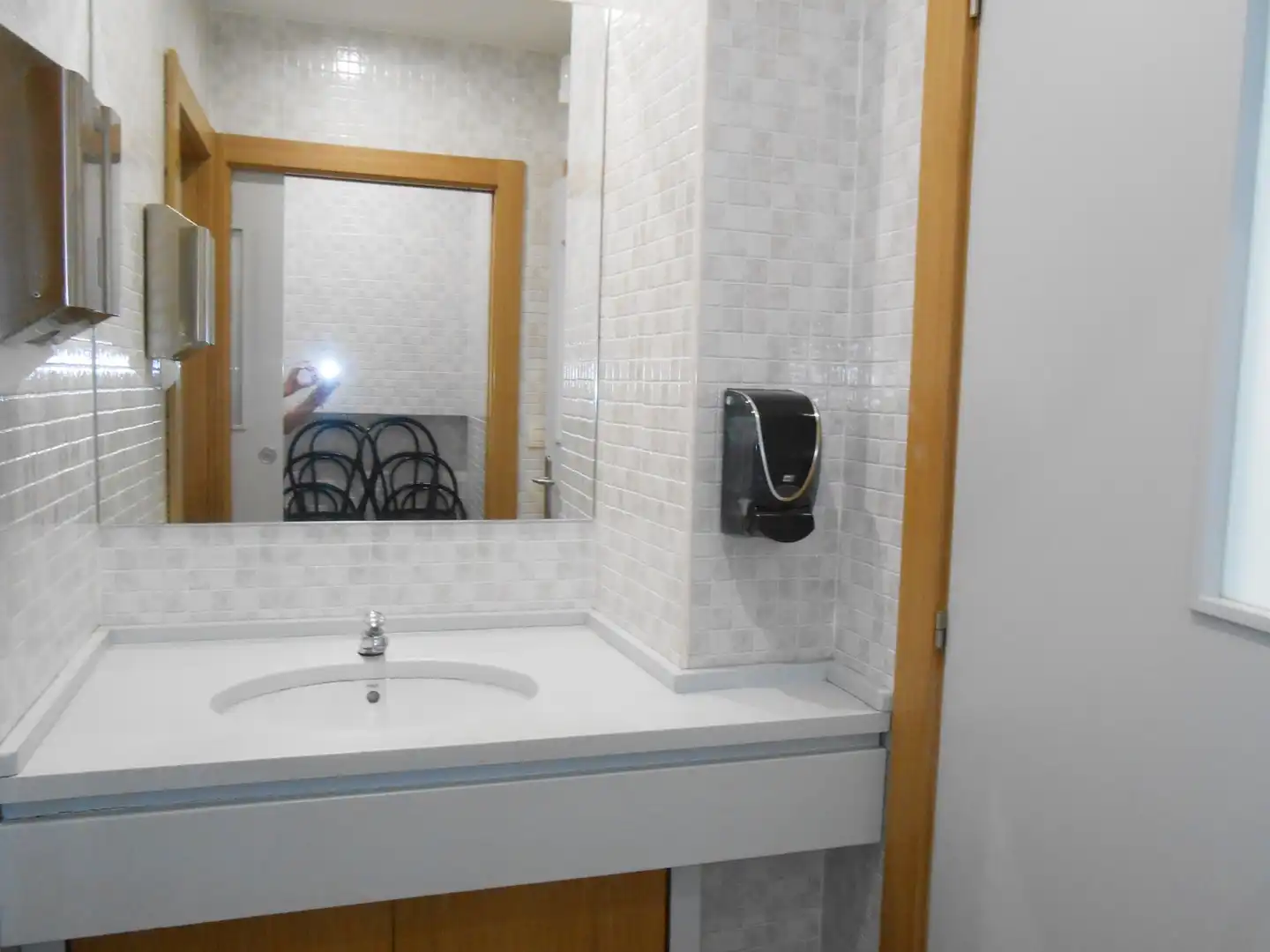 Baño de Local en venta en Bilbao  con Aire acondicionado
