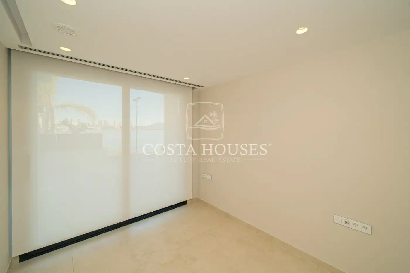 Planta baja en venta en Benidorm con Aire acondicionado, Jardín privado y Terraza