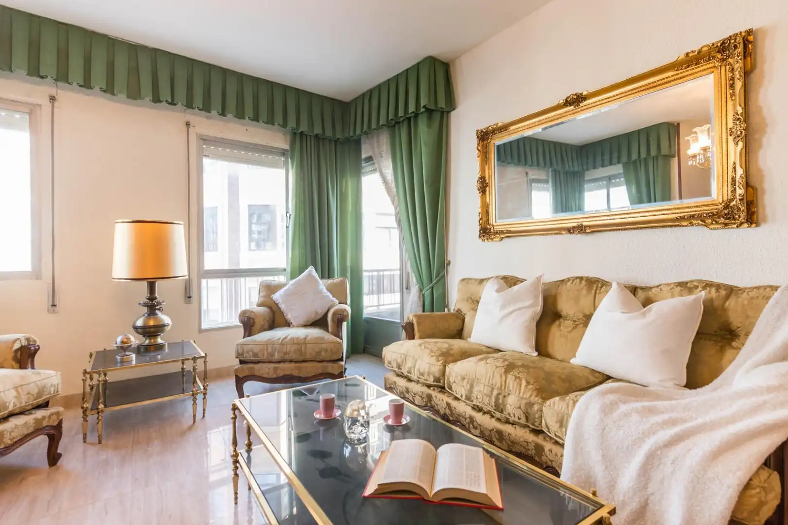 Sala de estar de Piso en venta en Cartagena con Aire acondicionado, Amueblado y Balcón