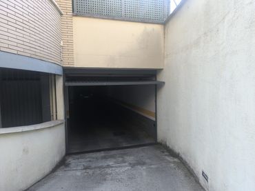 Individual en venta en Carrer de Mossèn Josep Pons 16