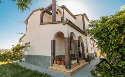 Vista exterior de Casa o xalet en venda en Masquefa amb Terrassa, Piscina i Balcó