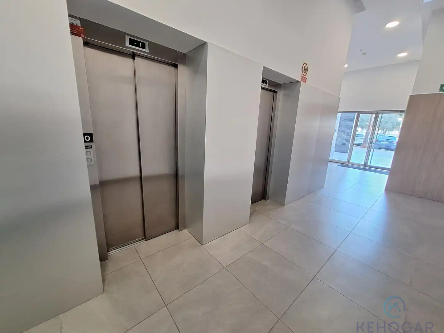 Piso con piscina en venta en Entrenúcleos, imagen 31