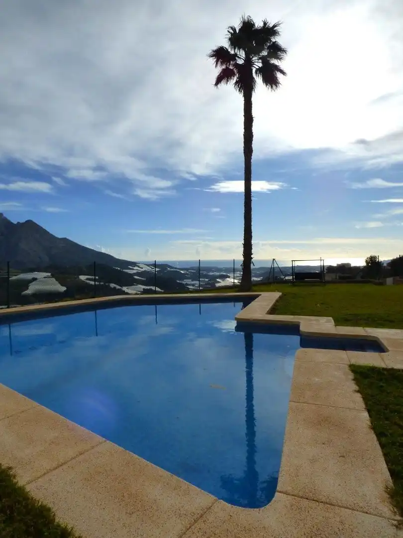 Swimming pool of Detached homes for sale in Callosa d'en Sarrià  with Air Conditioner, Heating and Private garden