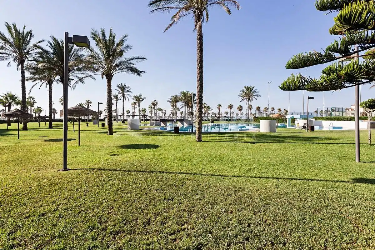 Swimming pool of Ground floor for sale in Roquetas de Mar  with Air Conditioner, Private garden and Terrace