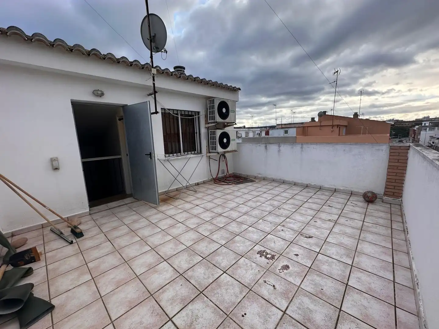 Casa adosada en venta en Alquenència - Venècia