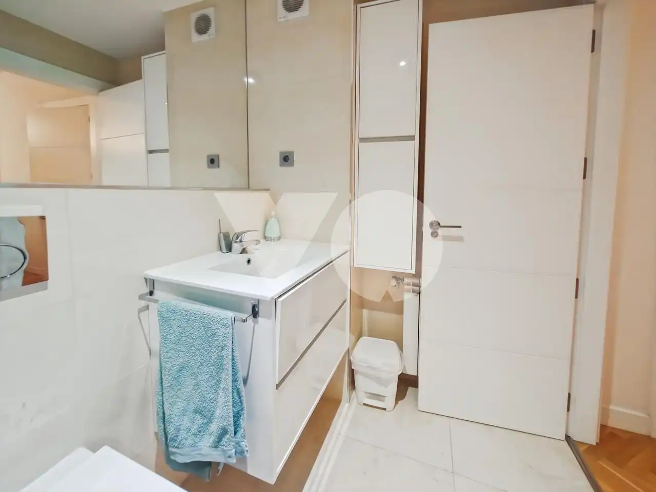 Baño de Piso en venta en Madrid con Aire acondicionado, Calefacción y Trastero