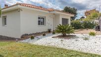 Vista exterior de Casa o xalet en venda en Riudecanyes amb Aire condicionat, Jardí privat i Parquet