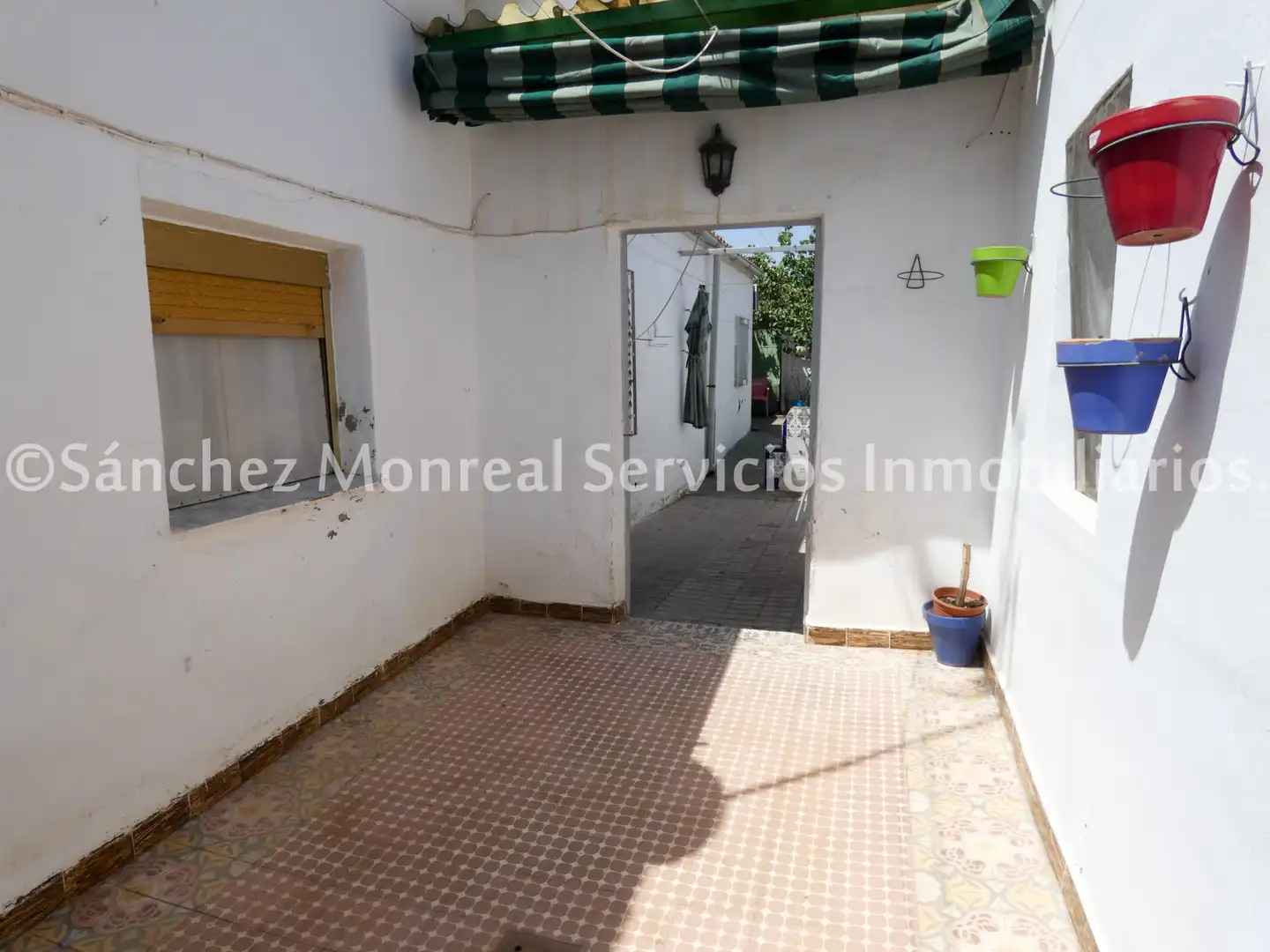 Vista exterior de Casa o xalet en venda en Alcázar de San Juan amb Aire condicionat, Calefacció i Jardí privat