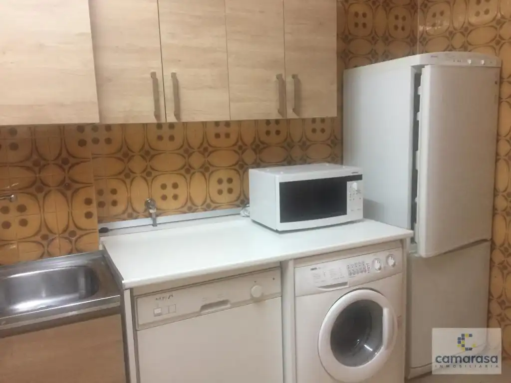 Küche von Wohnung zur Miete in Ávila mit Möbliert, Ofen und Waschmaschine